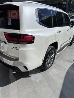 تۆیۆتا لاند کروزەر